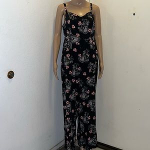 Torrid jumpsuit size 00